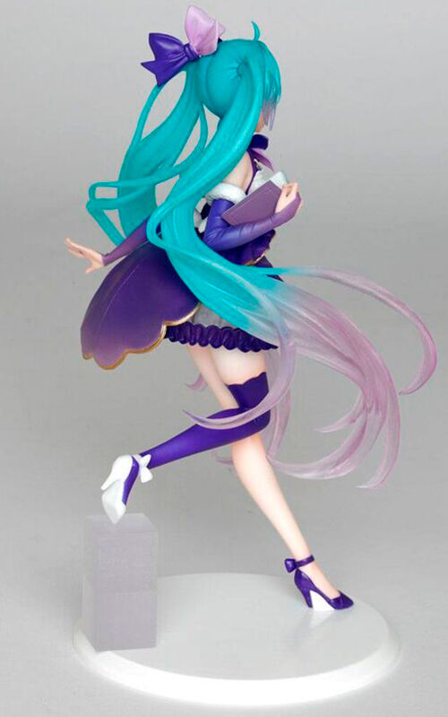 Figura Hatsune Miku 3rd season winter derecha