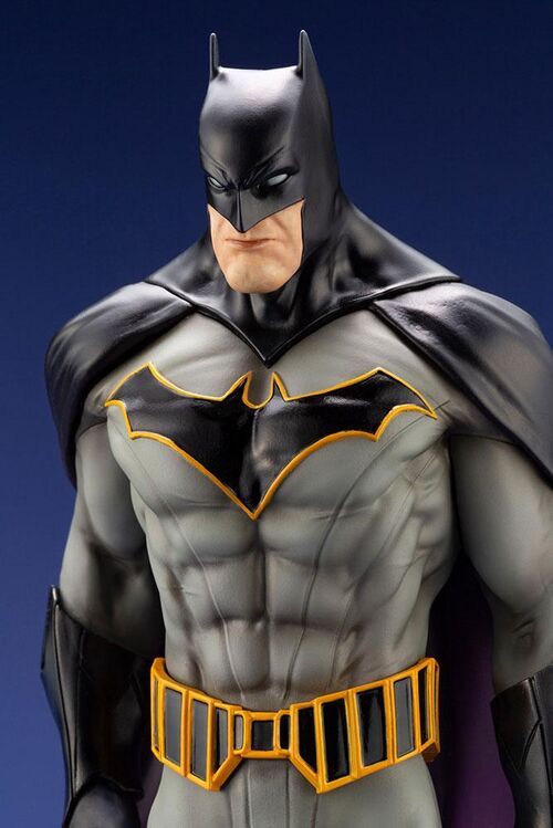 DC COMICS ESTATUA PVC ARTFX 1/6 BATMAN (BATMAN: LAST KNIGHT ON EARTH) 30 CM